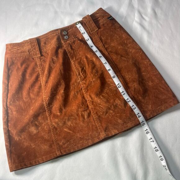 Vintage Guess velvety soft mini skirt size 28 rust brown -preowned **Flaw** - Picture 2 of 10